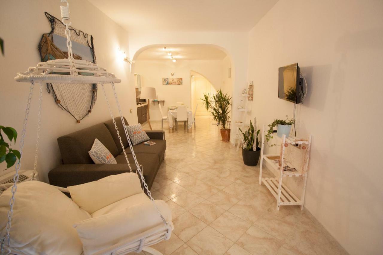 Lanterna Bianca Villa Cagliari Exterior photo